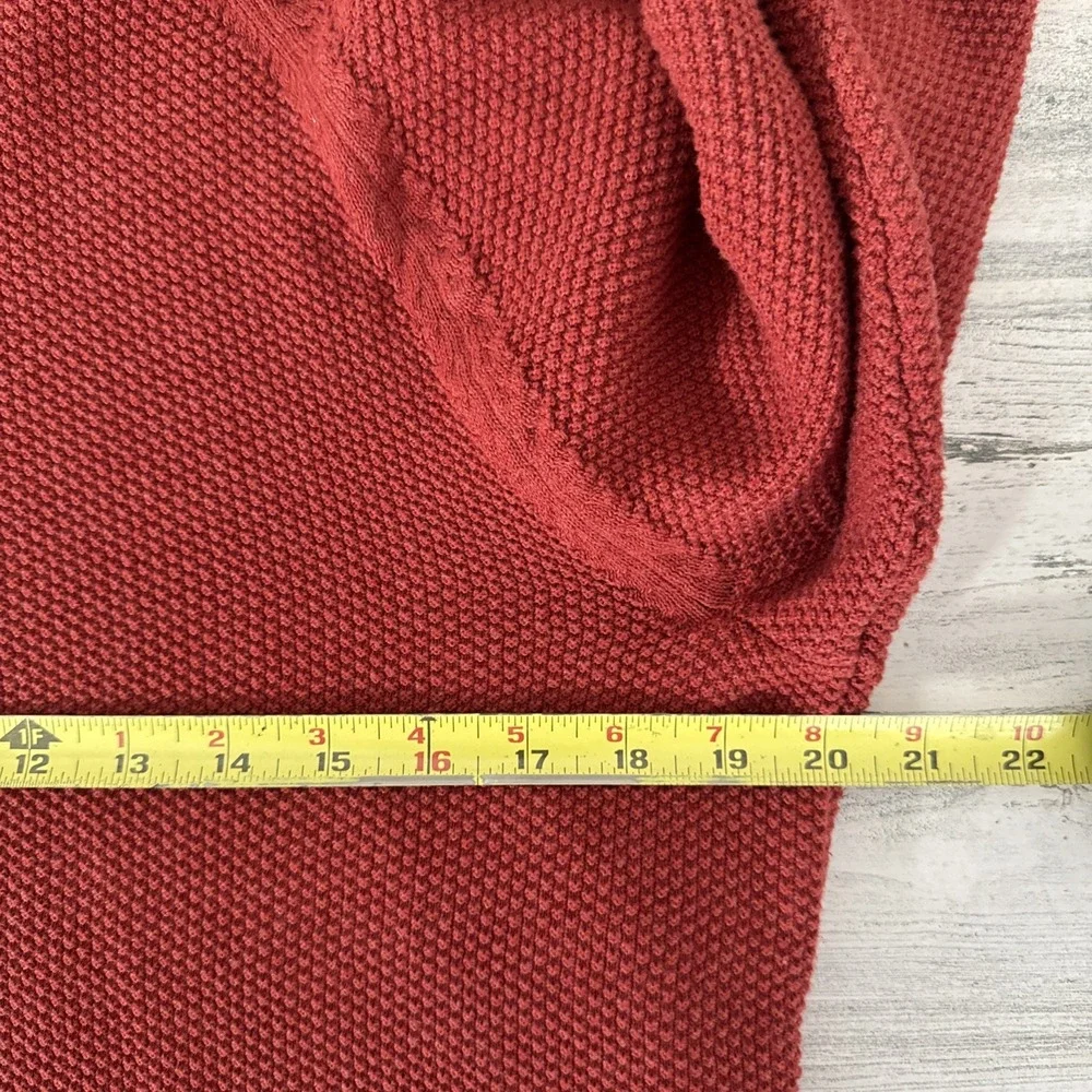 UNTUCKit Fair Trade Waffle Crewneck Men's‎ Sweater - Medium